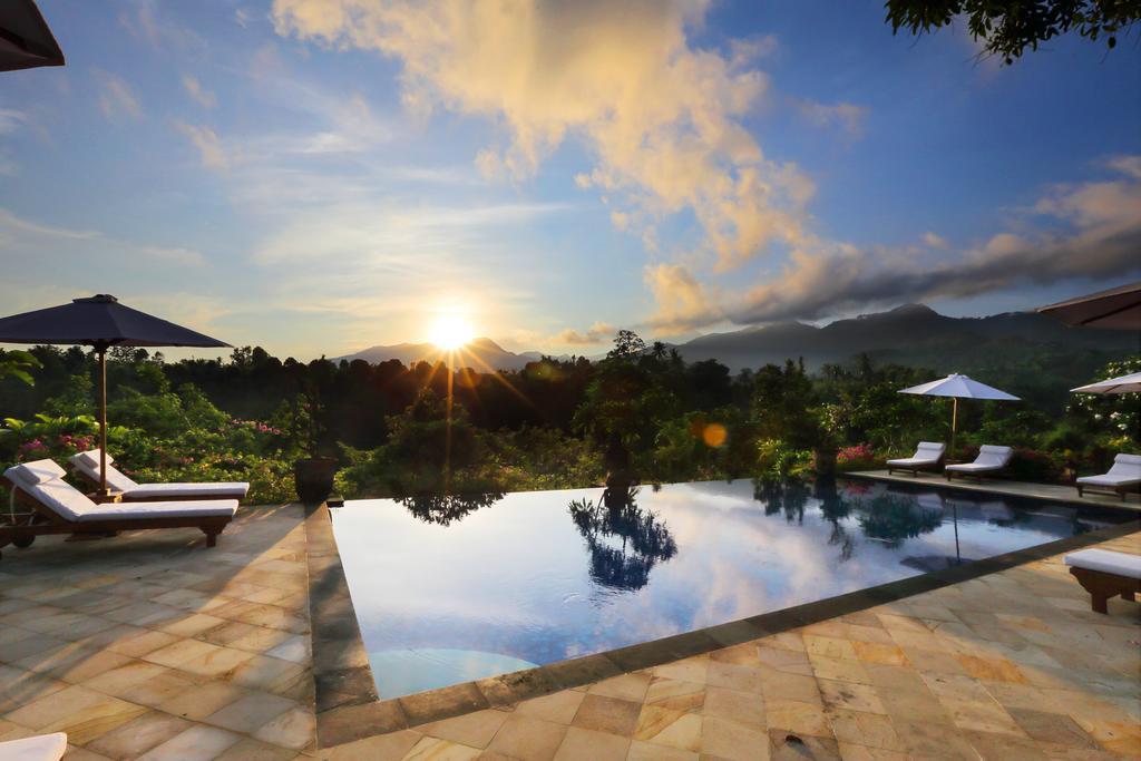 Shanti Natural Panorama View Hotel Singaraja  Ngoại thất bức ảnh